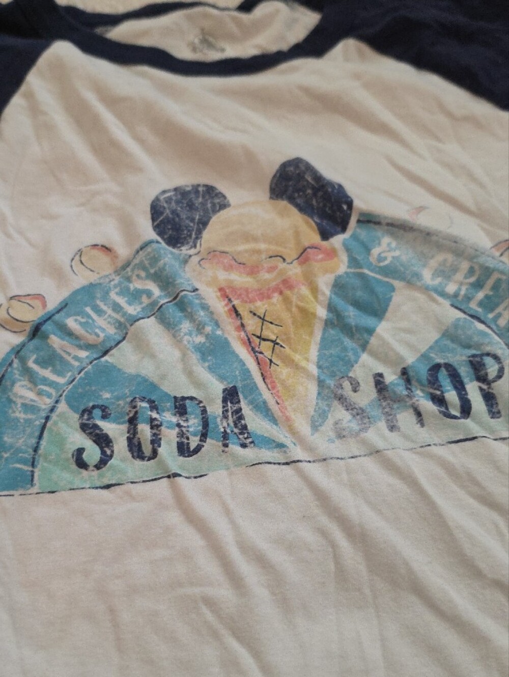 Disney beaches and cream soda shop, three quarter length sleeve - Picture 3 of 6